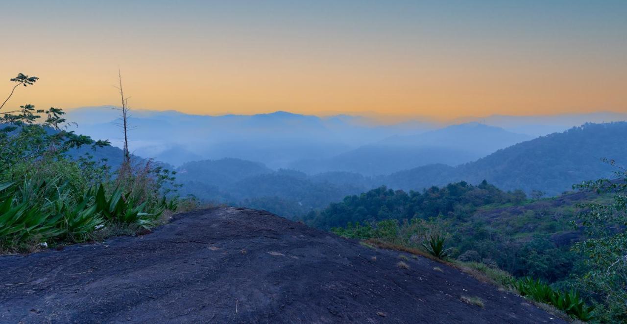 Haze And Kites Resort มุนนาร์ ภายนอก รูปภาพ