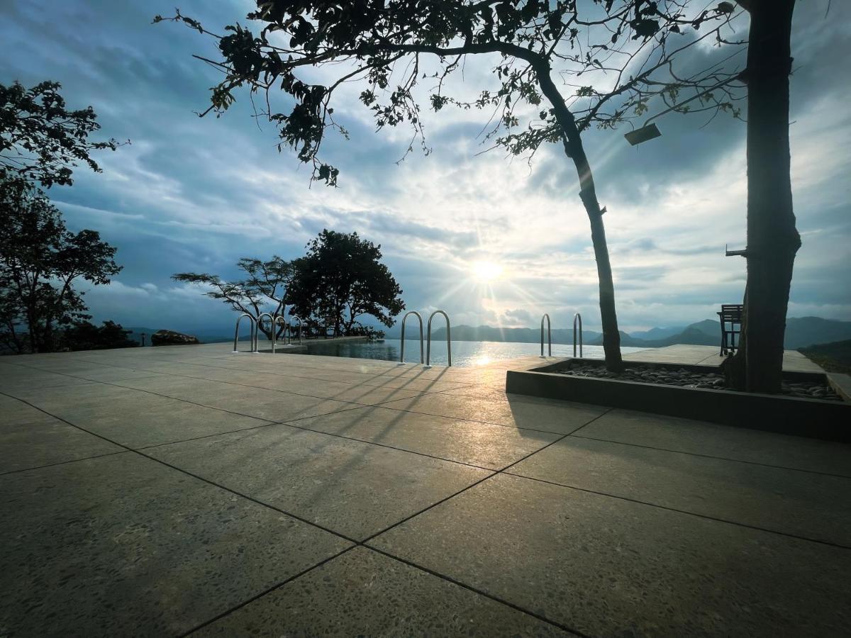 Haze And Kites Resort มุนนาร์ ภายนอก รูปภาพ
