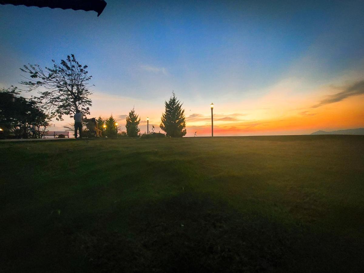 Haze And Kites Resort มุนนาร์ ภายนอก รูปภาพ