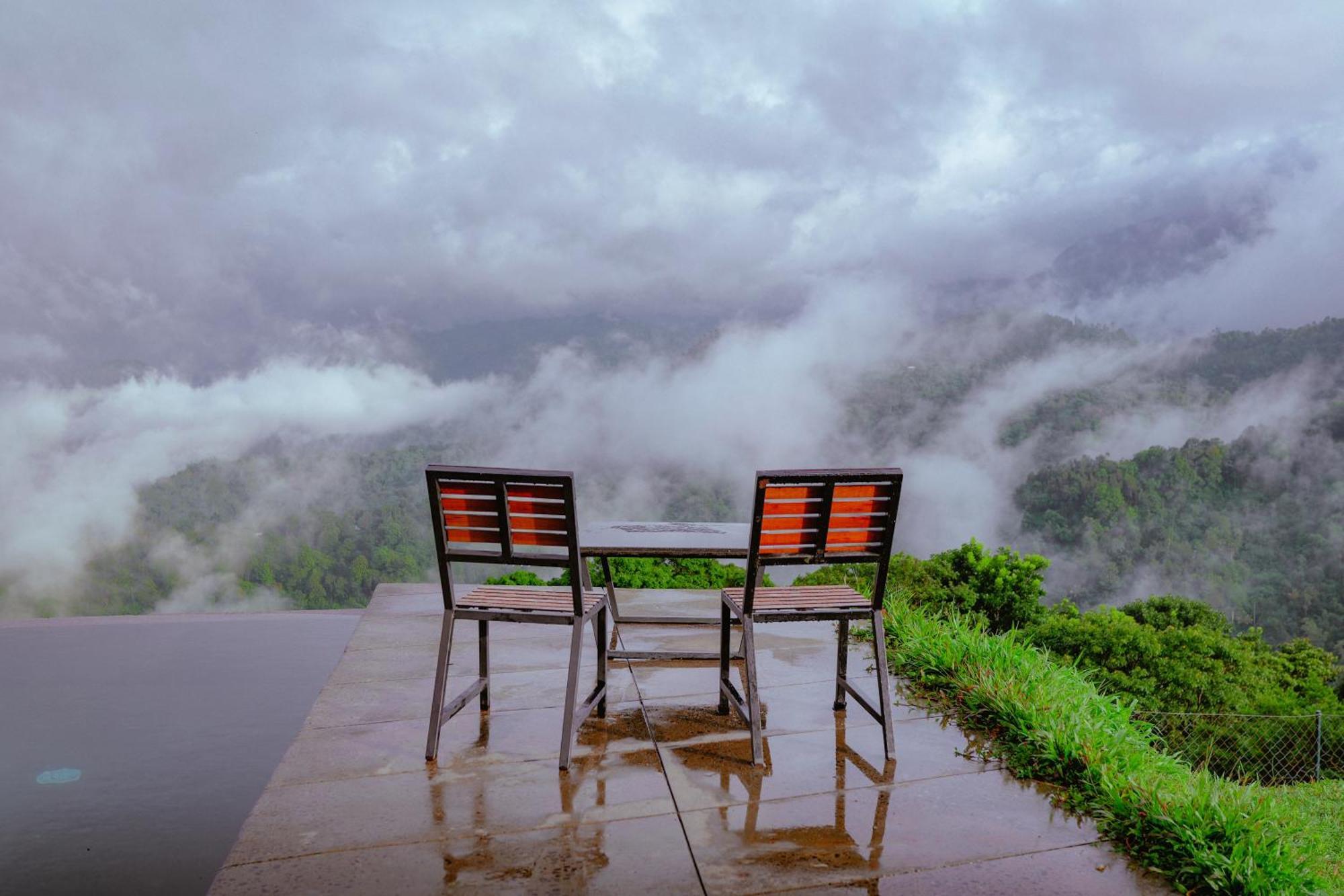 Haze And Kites Resort มุนนาร์ ภายนอก รูปภาพ